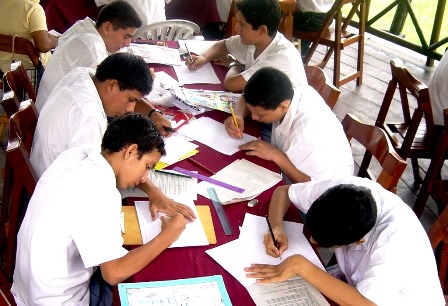 IIAP PREPARA CONCURSO LITERARIO ESCOLAR CUENTOS ECOLÓGICOS 2014