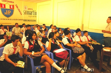 NUEVA CHARLA AMBIENTAL RECIBIERON ALUMNOS DEL COLEGIO JIMÉNEZ PIMENTEL DE TARAPOTO