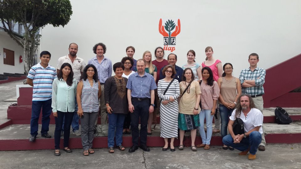 IIAP RECIBE VISITA DE CIENTÍFICOS EXTRANJEROS EN INVESTIGACIÓN FORESTAL